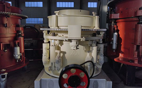 湖北單缸液壓圓錐破碎機(jī)現(xiàn)場視頻圖片