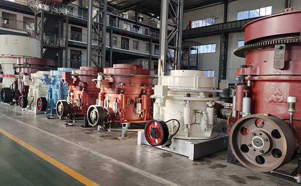 貴州多缸液壓圓錐破碎機現場視頻圖片