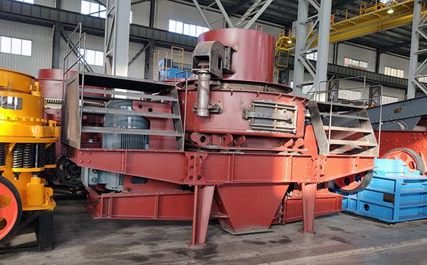 寧夏多缸液壓圓錐破碎機(jī)現(xiàn)場視頻圖片