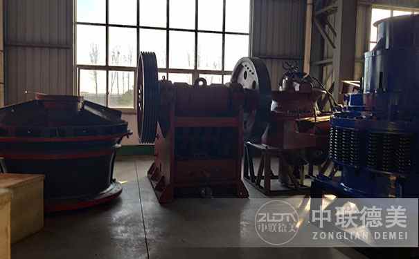 單缸液壓圓錐破碎機(jī)怎么用？