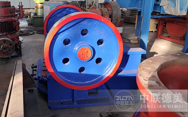 移動(dòng)破碎機(jī)哪里好,哪里有賣(mài)的？