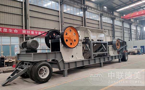 反擊式移動(dòng)破碎機(jī)