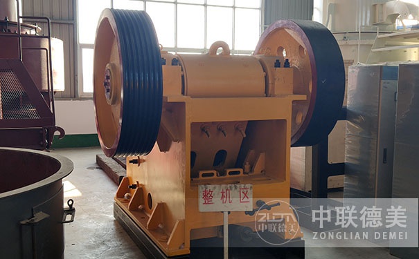 鄂破碎機(jī)