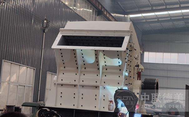 第三代制砂機(jī)